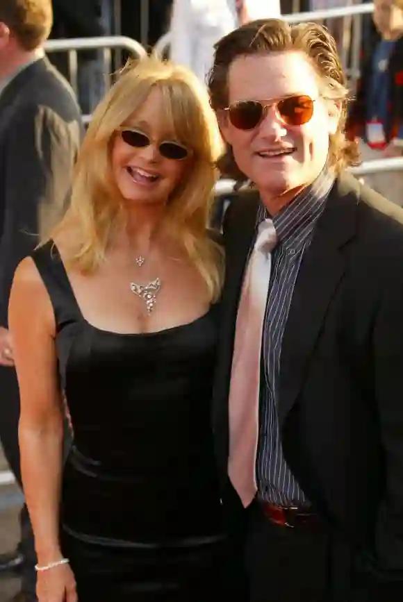 Goldie Hawn and Kurt Russell at the premiere of Raising Helen, El Capitan, Hollywood, CA 05-26-04 , 10885762.jpg, entert