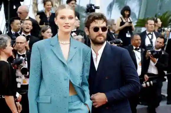 Alex Pettyfer Toni Garrn