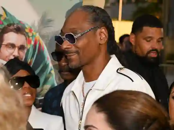 10 August 2022 - Los Angeles, California - Snoop Dogg. World Premiere Of Netflix s Day Shift Los Angeles USA - ZUMAa123