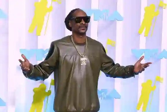 August 28, 2022, Newark, NJ, USA: Snoop Dogg attends the 2022 MTV VMAs at Prudential Center on August 28, 2022 in Newar