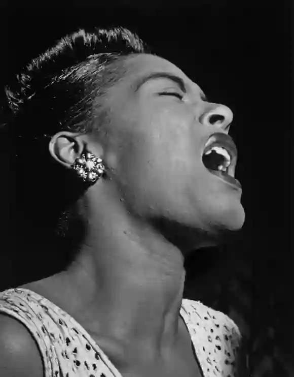 RECORD DATE NOT STATED Portrait of Billie Holiday, Downbeat, New York, N.Y., ca. Feb. 1947 . 1062_16_M_-2047-