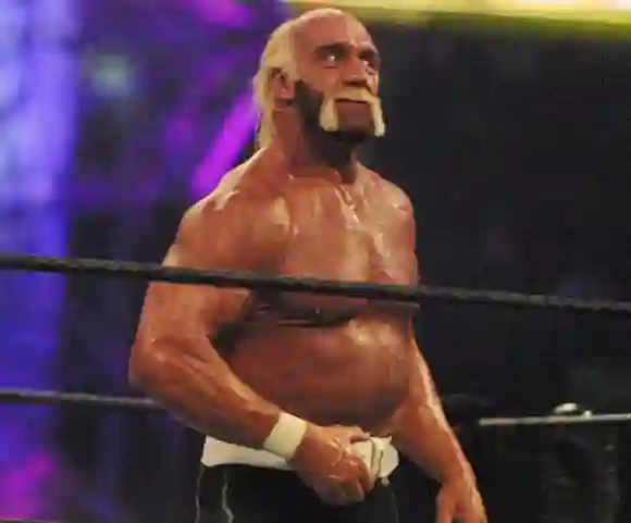 **FILE PHOTO** Hulk Hogan Reportedly Can t Feel Lower Body following Back Surgery. Hulk Hogan The Rock at Wrestlemania 2