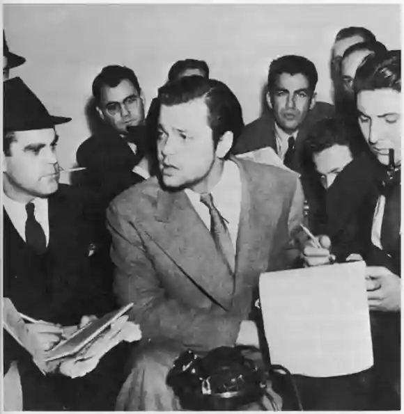 Orson Welles and Newsmen 1938 Orson Welles speaks with newsmen, 30 October 1938, after the sensational broadcast of a dr