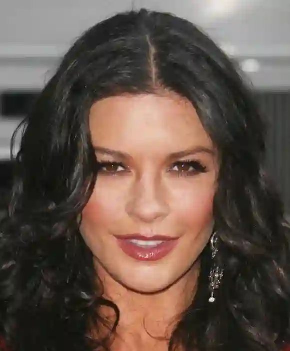 07-25-07, Catherine Zeta-Jones, Photo By John Barrett/PHOTOlink/Courtesy Everett Collection (Catherine Zeta Jones9845)AS