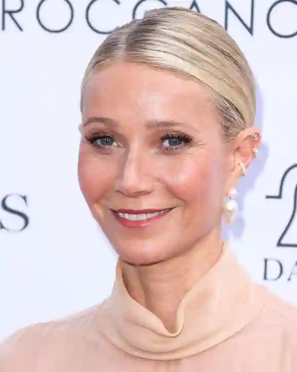Daily Front Rows Fashion Awards - LA American actress and businesswoman Gwyneth Paltrow wearing G. Label by goop arrive
