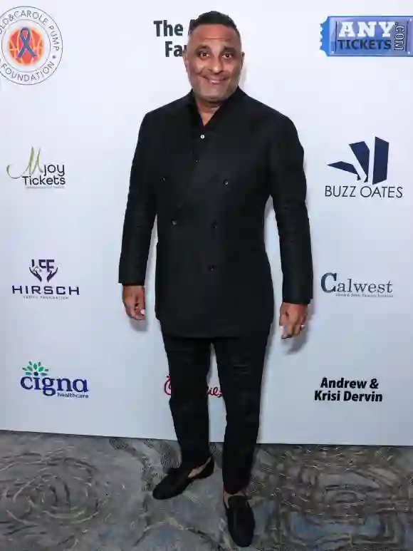 Harold And Carole Pump Foundation Annual Gala - LA Canadian stand-up comedian, actor and producer Russell Peters arrives