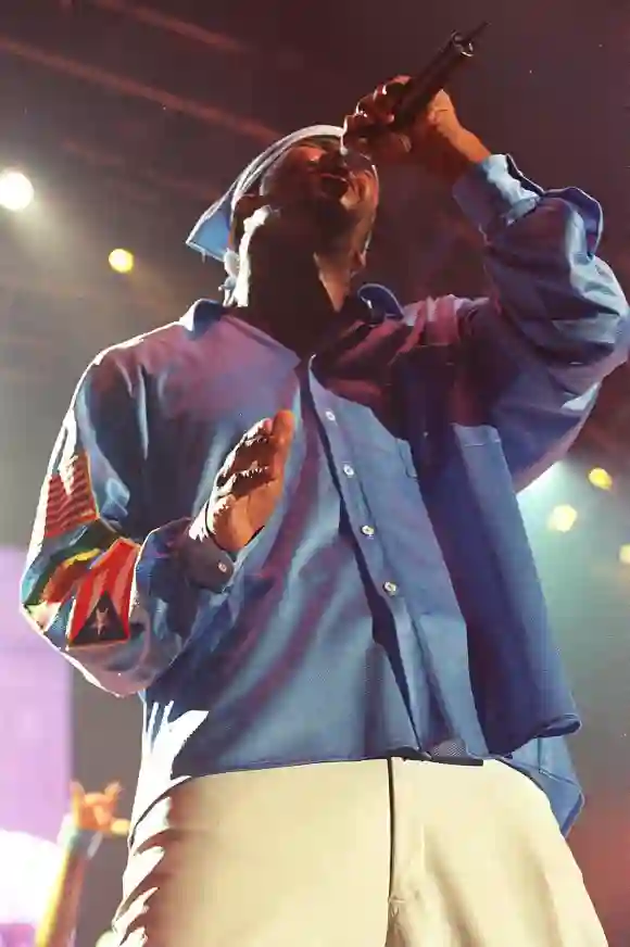 R KELLY American Singer In concert at the London Arena COMPULSORY CREDIT: UPPA/Photoshot Photo URH 018681/A-20 29.09.200
