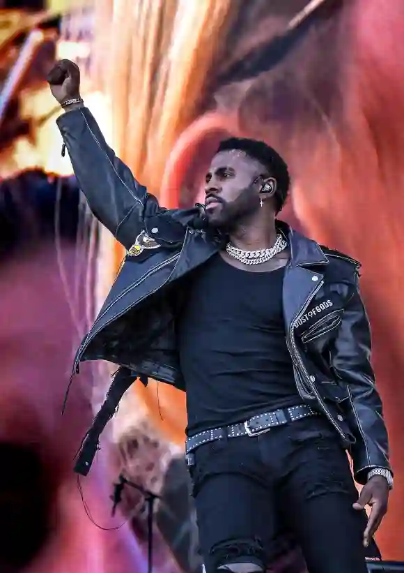 10.09.2023, xlakx, Entertainment Musik, Lollapalooza Berlin emspor, v.l. Jason Derulo steht beim Lollapalooza Festival a