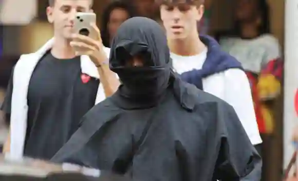 MFW - Kanye West Sighting Kanye West leaves the Zanotti showroom in via Montenapoleone during Milan Fashion Week on Sept