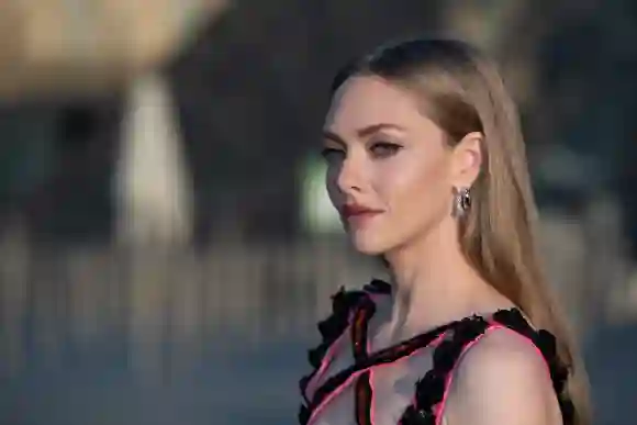 PFW Lancome X Louvre Photocall Amanda Seyfried attending the Lancome X Louvre Photocall as part of Paris Fashion Week in