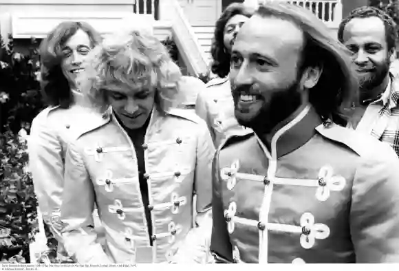 Bee Gees & Frampton, Peter Peter Frampton and Maurice Gibb of the Bee Gees on the set of the film Sgt. Pepper s Lonley H