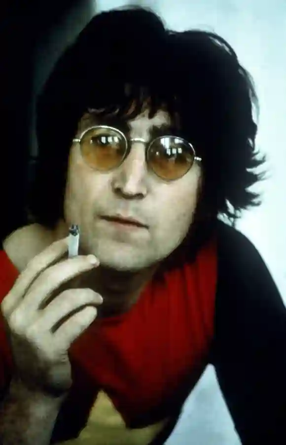 John Lennon **HIGHER RATES APPLY - please call to negotiate** John Lennon photographed in 1971. Job: 86601 - *World Righ