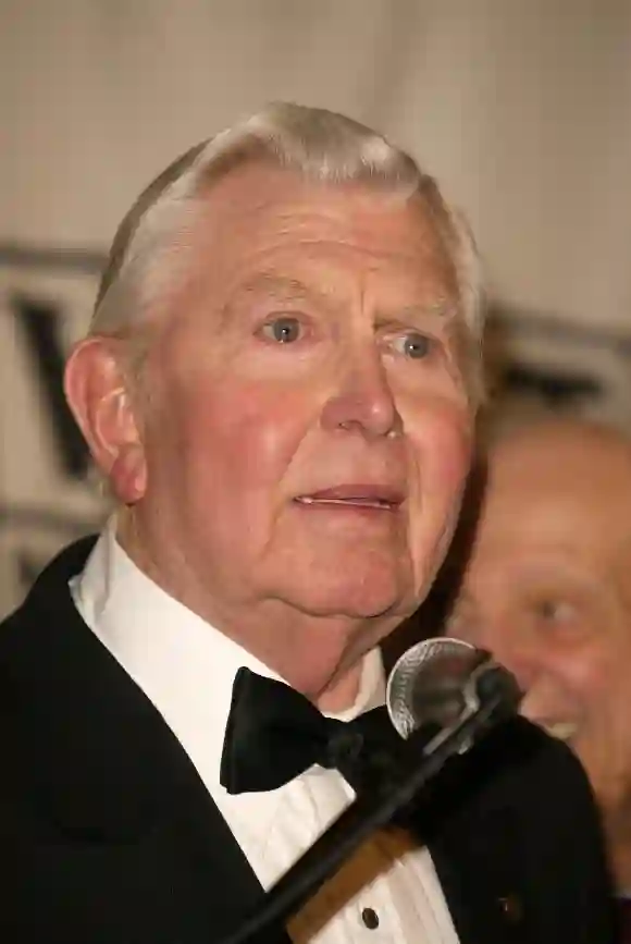 at the 2nd Annual TV Land Awards - Press Room, Hollywood Palladium, Hollywood, CA 03-07-04 Andy Griffith at the 2nd Annu