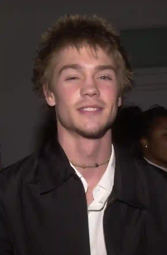 at the WB Network s Winter 2002 All-Star Party, Il Fornaio Restaurant, Pasadena, 01-16-02 Chad Michael Murray at the WB