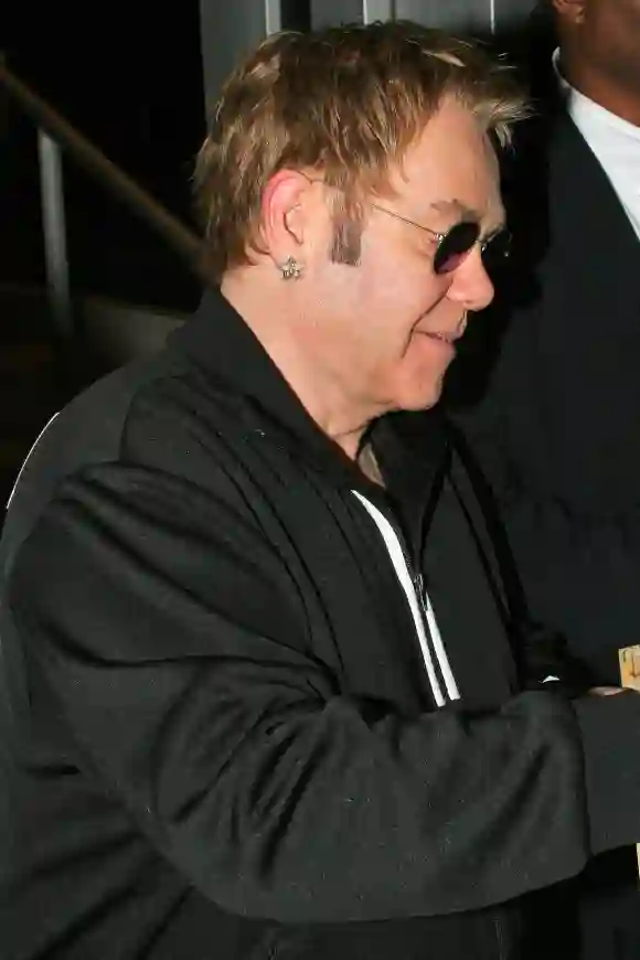 at CNN Studios for an appearance on Larry King Live, Hollywood, CA. 02-07-05 Elton John at CNN Studios for an appearance