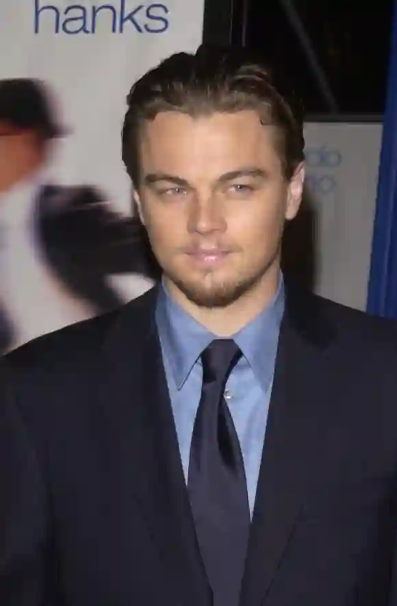 at the premiere of Dreamwork s Catch Me If You Can at Mann Village Theater, Westwood, CA 12-16-02 Leonardo Dicaprio at t