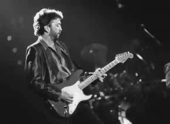 RECORD DATE NOT STATED Eric Clapton, britischer Gitarrist und Sänger bei einem Auftritt in München, Olympiahalle, in der