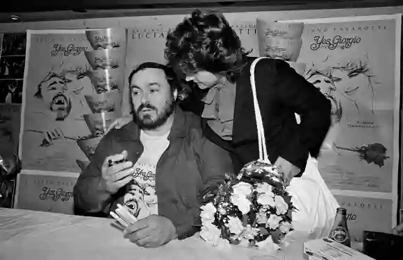 ÉTATS-UNIS - 21 SEPTEMBRE : Luciano Pavarotti et Adua VeroniDMI/The LIFE Picture