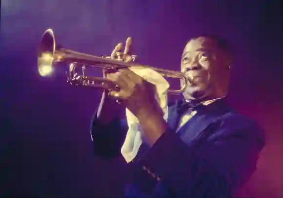 Jazz  trumpeter  Louis  Armstrong  playing  his  trumpet.Eliot  Elisofon/The  LIFE  Picture  Colle