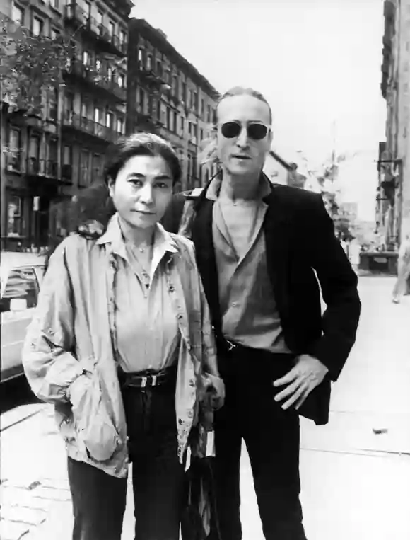 Rock  Star  John  Lennon  (R)  &  his  second  wife  Yoko  Ono.DMI/The  LIFE  Picture  Collection