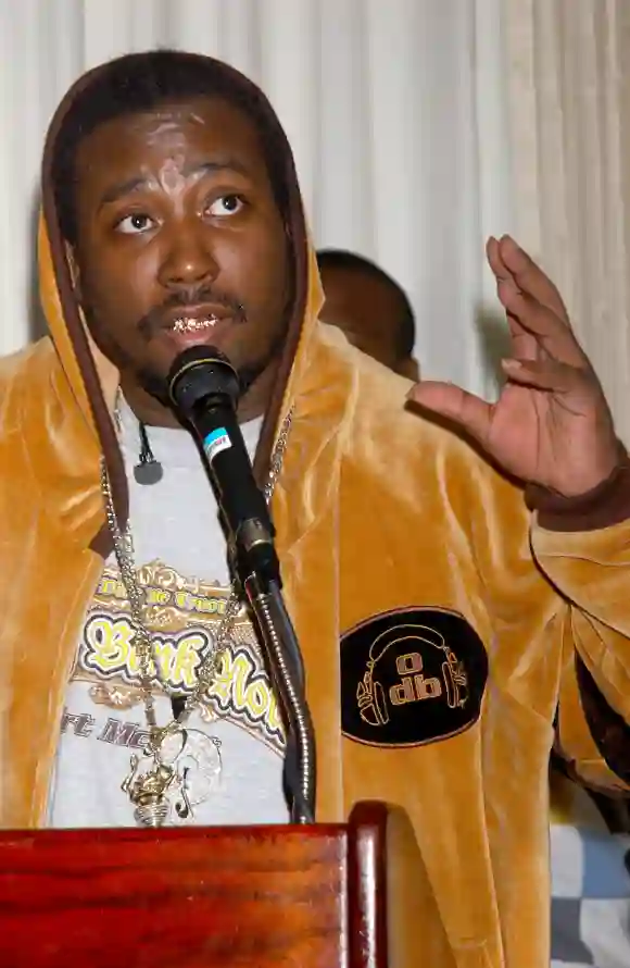 THE ODB ROC A FELLA RECORDS PRESS CONFERENCE NY OL DIRTY BASTARD AT HIS ROC A FELLA RECORDS PRESS CONFERENCE. RIGHA ROYA