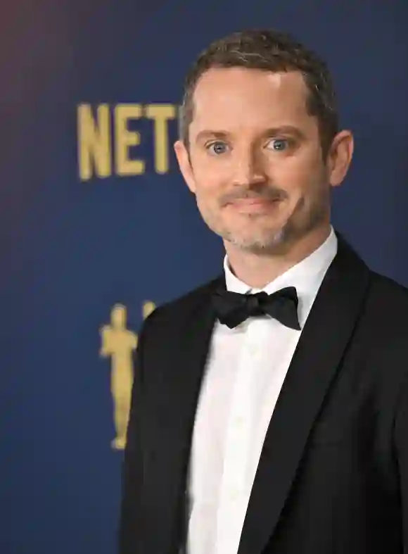 Elijah Wood assiste à la 30e édition des SAG Awards au Shrine Auditorium and Expo Hall à Los Angeles, Californie, le samu