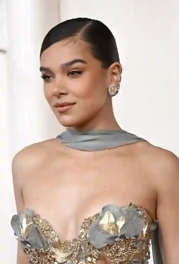 LOS ANGELES, CA - MARCH 10: Hailee Steinfeld at the 96th Annual Oscars at at the Ovation Hollywood on March 10, 2024 in