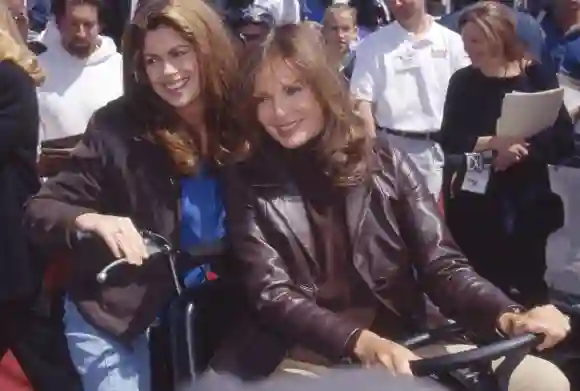 Kathy Ireland and Jaclyn Smith at the KMART Race For Kids, Los Angeles- April 1998. FAMOUS Copyright: x FAMOUSx 04410236