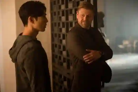 Les Chevaliers du Zodiaque (2023) Les Chevaliers du Zodiaque (2023) Sean Bean dans le rôle d'Alman Kido Mackenyu dans le rôle de Seiya UTILISATION EDITORIALE SEULEMENT C