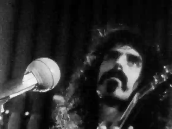 Zappa (2020) - filmstill Frank Zappa Zappa (2020) UTILISATION EDITORIALE SEULEMENT Copyright : xZappaxTrustx