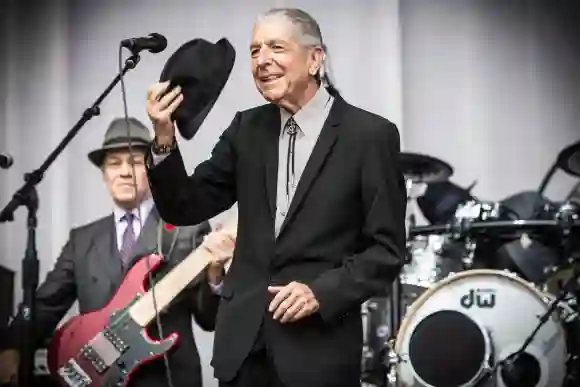 Leonard Cohen se produit à l'Olympisch Stadion, Amsterdam