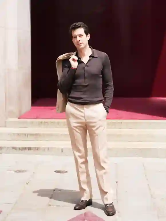 Milan, Milan Men s Fashion Week: Spring /Summer 2025 - Gucci fashion show. Pictured: Mark Ronson PUBLICATIONxNOTxINxITA