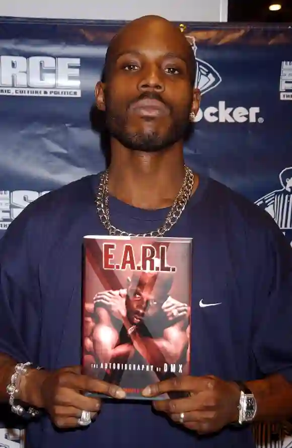 DMX BOOK SIGNING AND FOOTLOCKER LAUNCH NY THE SOURCE MAGAZINE AND FOOTLOCKER PRESENT DMX SIGNING COPIES OF HIS BOOK EARL