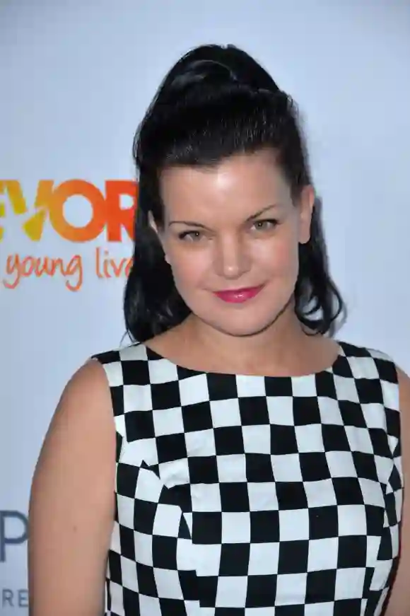 Pauley Perrette, BEVERLY HILLS, CA. December 4, 2016: Pauley Perrette at the 2016 TrevorLIVE LA Gala at the Beverly Hilt