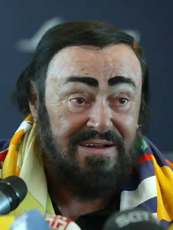 Luciano Pavarotti, Italien, Saenger aufgenommen in Hamburg am 19. août 2004. *** Luciano Pavarotti, Italie, chanteur reco