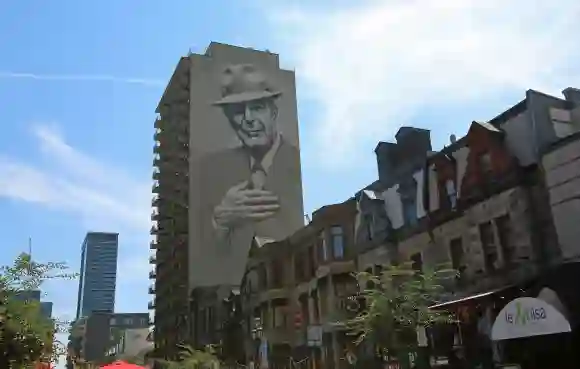 Peinture murale de Leonard Cohen - Montréal, Québec, Canada