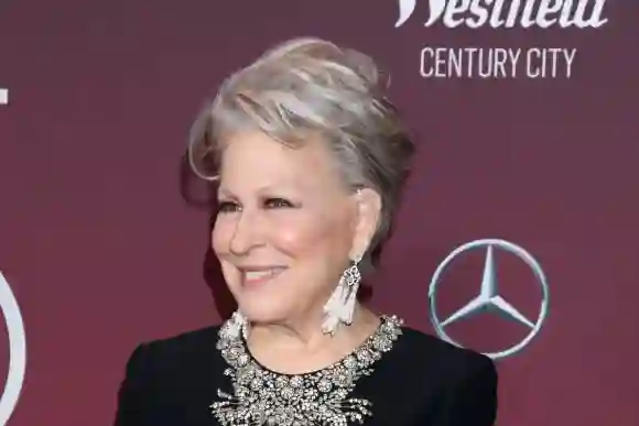 LOS ANGELES - FEB 27:  Bette Midler at the 25th Costume Designer Guild Awards at The Fairmont Century Plaza Hotel on Feb