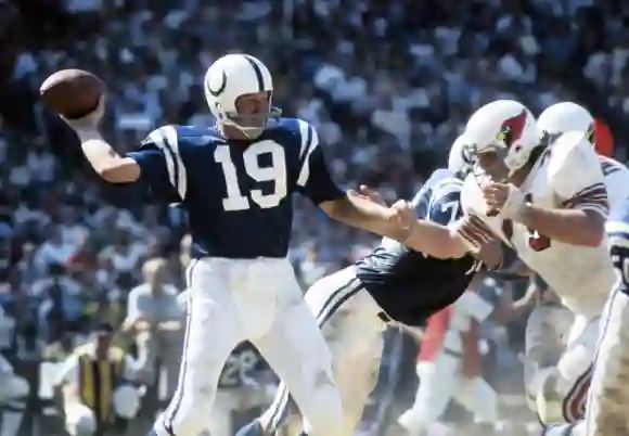 US PRESSWIRE Sports Sep 17, 1972; Baltimore, MD, USA: FILE PHOTO; Baltimore Colts quarterback Johnny Unitas (19) in acti