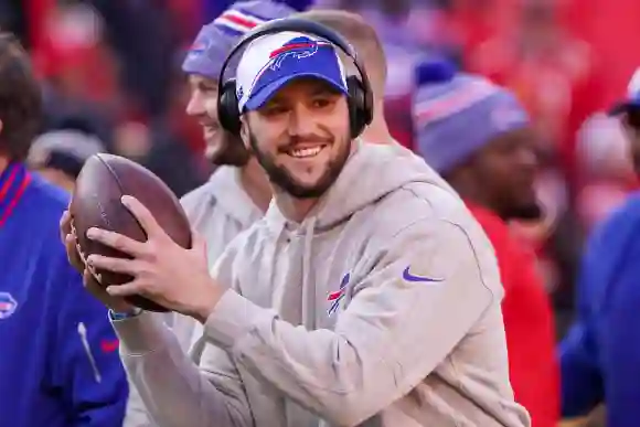 NFL, American Football Herren, USA Buffalo Bills at Kansas City Chiefs Dec 10, 2023; Kansas City, Missouri, USA; Buffalo