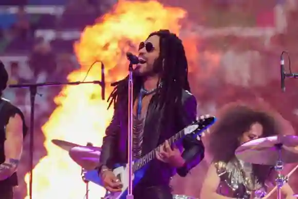 June 1, 2024, London, United Kingdom: Lenny Kravitz singing during the UEFA Champions League final match between Borussi