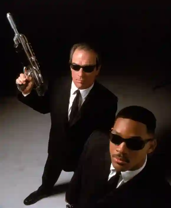 Tommy Lee Jones y Will Smith protagonizan la película de 1997, 'Hombres de negro'