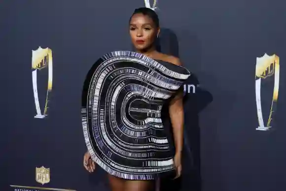 NFL, American Football Herren, USA Super Bowl LVIII-NFL Honors Red Carpet Feb 8, 2024; Las Vegas, NV, USA; Janelle Monae