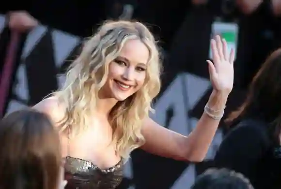 Jennifer Lawrence: That's why she's always so rude to her fans