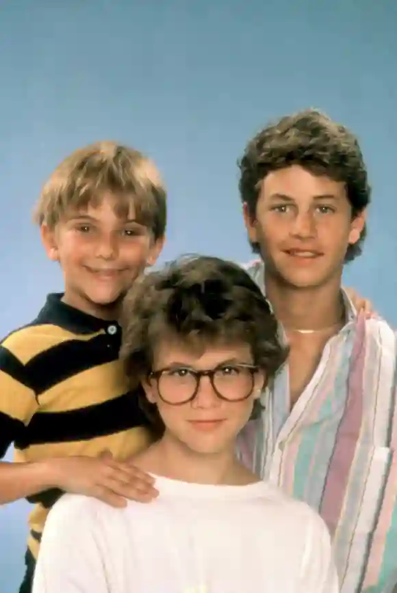 Jeremy Miller, Tracey Gold and Kirk Cameron in 'Growing Pains'