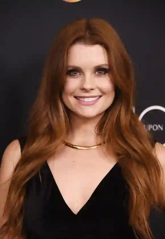 Joanna Garcia Swisher