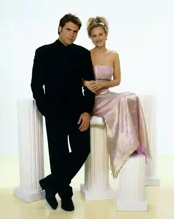 Joshua Morrow et Sharon Case dans "Les Feux de l'amour".