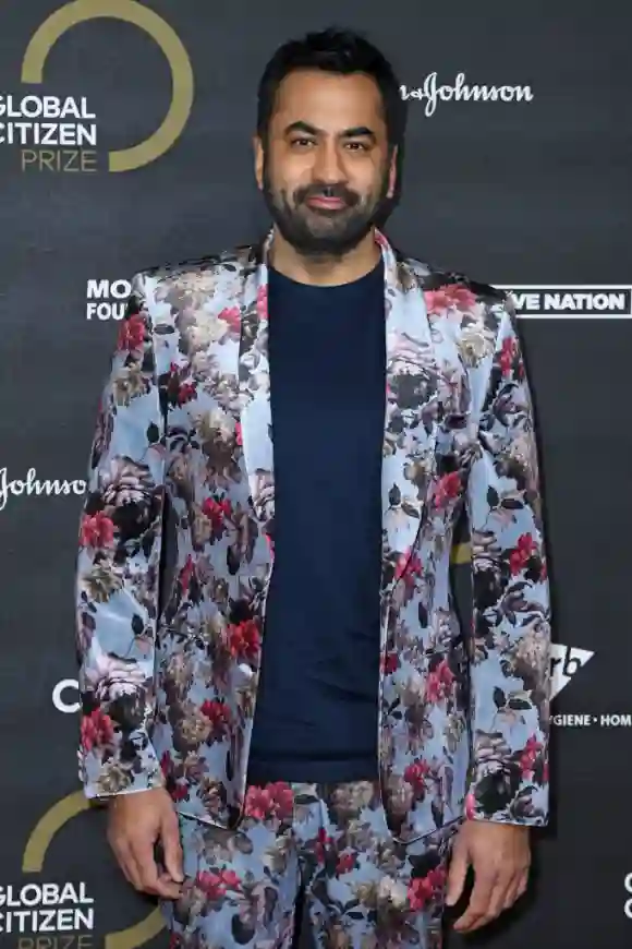 Kal Penn Comes Out as Gay