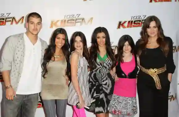 IRVINE, CA - MAY 10:  (L-R) TV personalities Robert Kardashian, Kourtney Kardashian,  Kendall Jenner, Kim Kardashian, Kylie Jenner, and Khloe Kardashian arrive at the KIIS-FM's 2008 Wango Tango concert held at the Verizon Wireless Amphitheater on May 10, 2008 in Irvine, California.  (Photo by Noel Vasquez/Getty Images)