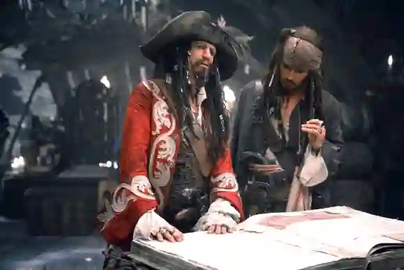 Keith Richards y Johnny Depp en Piratas del Caribe