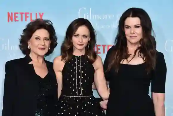 Kelly Bishop, Lauren Graham and Alexis Bledel attend the premiere of Gilmore Girls: A Year in the Life on Netflix on November 18, 2016.
